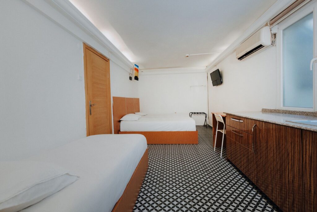 WhatsApp Image 2024-11-20 at 09.28.20 (1)